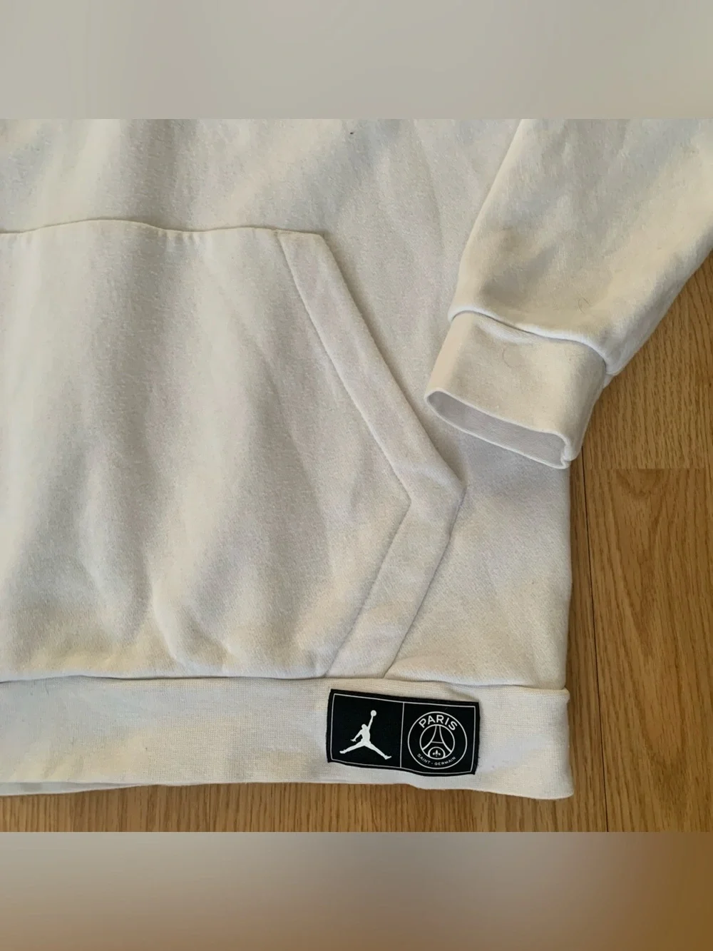 Jordan Paris Saint Germain White Hoodie Kangaroo Pocket Logo Men’s M BQ8350-100